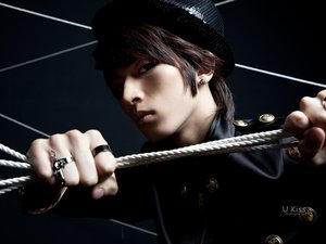 安卓男明星 日韩 李基燮 组合 U-KISS手机壁纸
