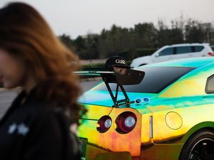 安卓日产 GTR 改装车 美女 模特 闫佳琪 宽屏手机壁纸