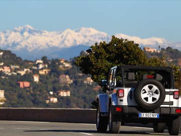 汽车 越野 白色 JEEP 吉普 牧马人