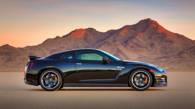 安卓手机汽车 超跑 尼桑 nisan GTR 黑色高清壁纸