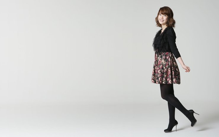安卓手机女明星 日韩 李知恩 美女高清壁纸