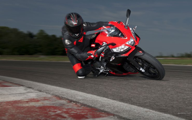 安卓手机摩托车 Aprilia RS Aprilia Aprilia RS4 50高清壁纸