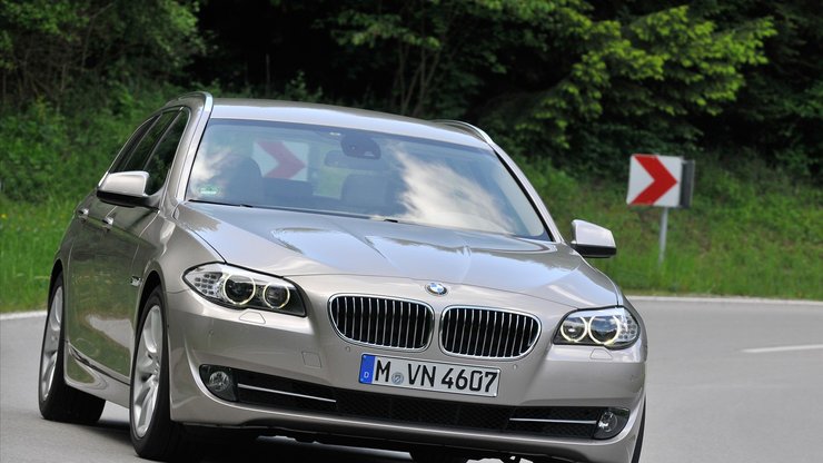 安卓手机BMW 宝马 汽车 宽屏 旅行车高清壁纸