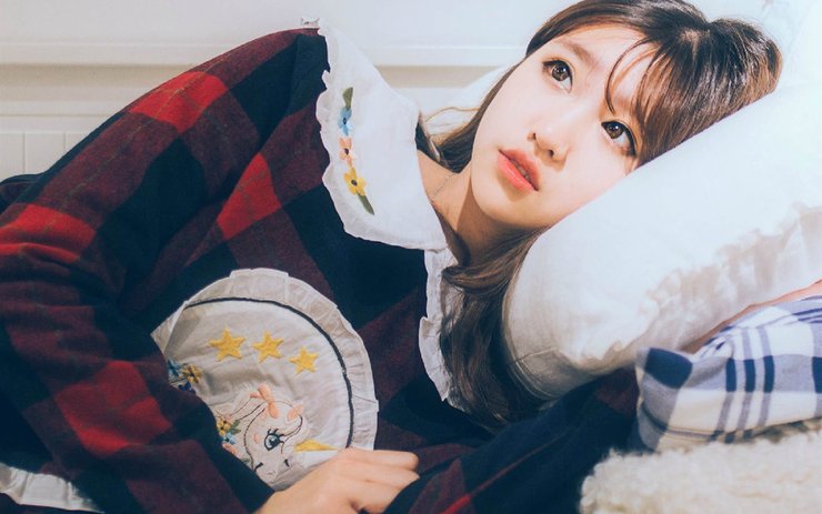 安卓手机美女 清纯 文静 文艺女青年高清壁纸